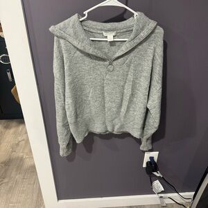 H&M Gray light quarter zip shirt. Medium